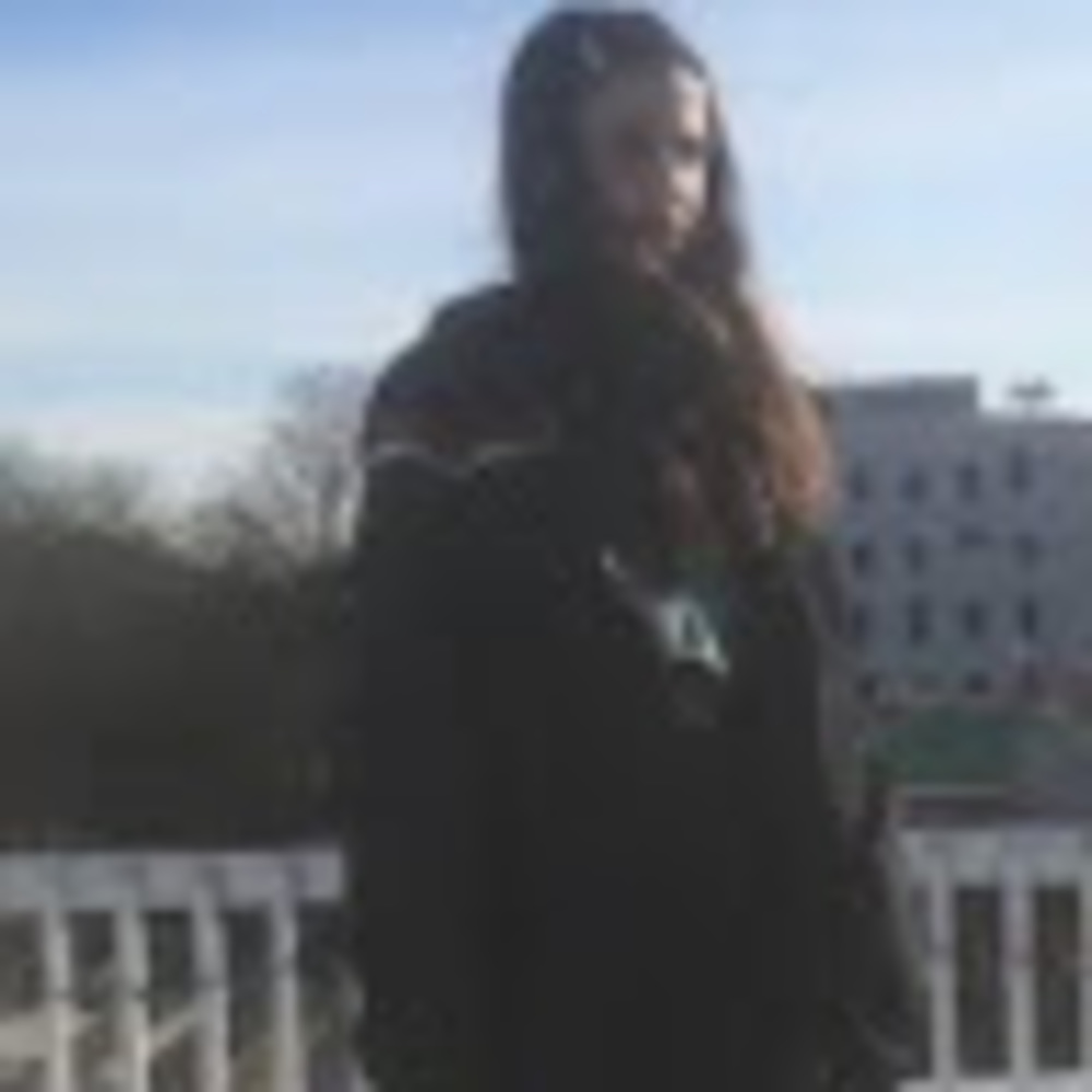 Meet your Posher, Talia